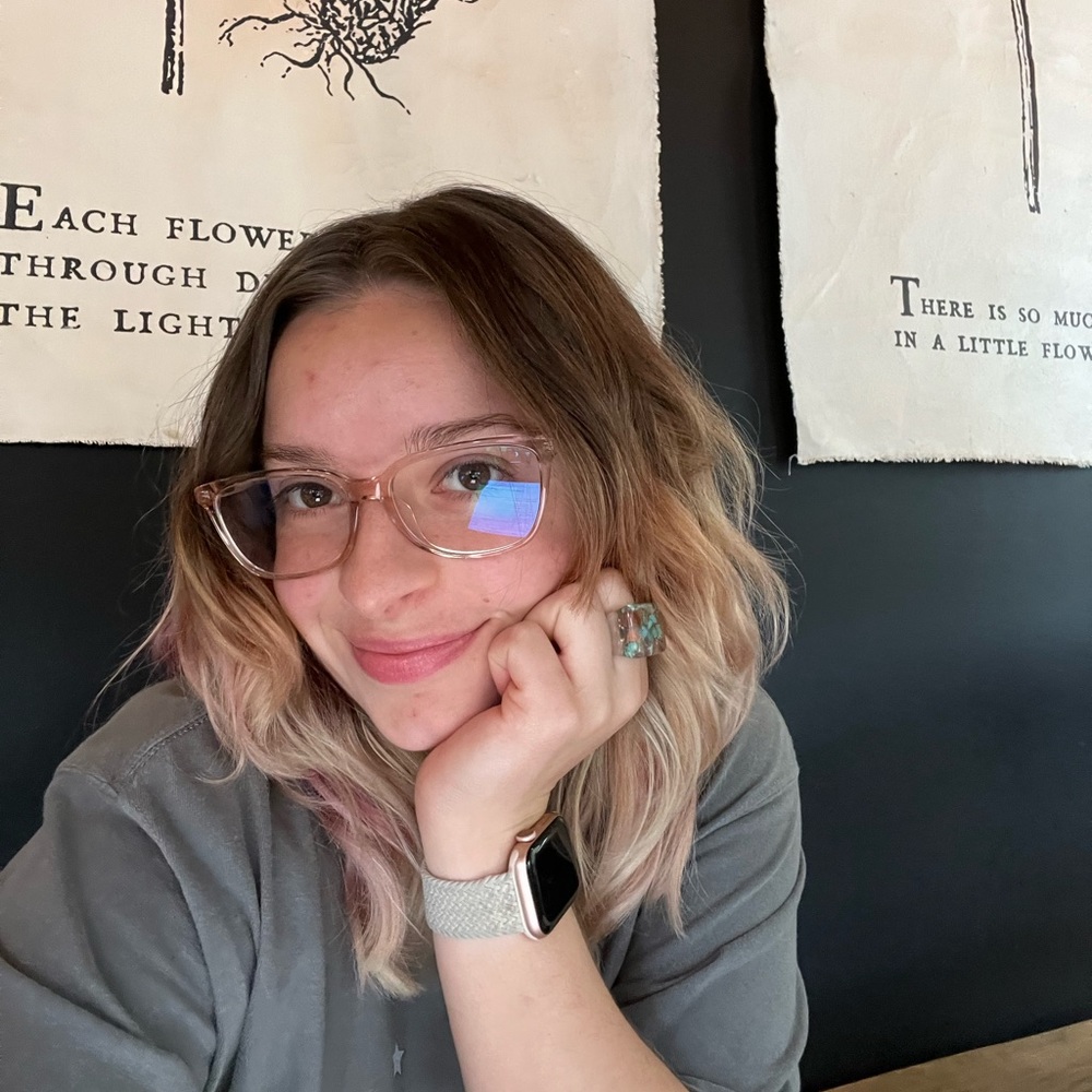 Meet your Posher, Hannah